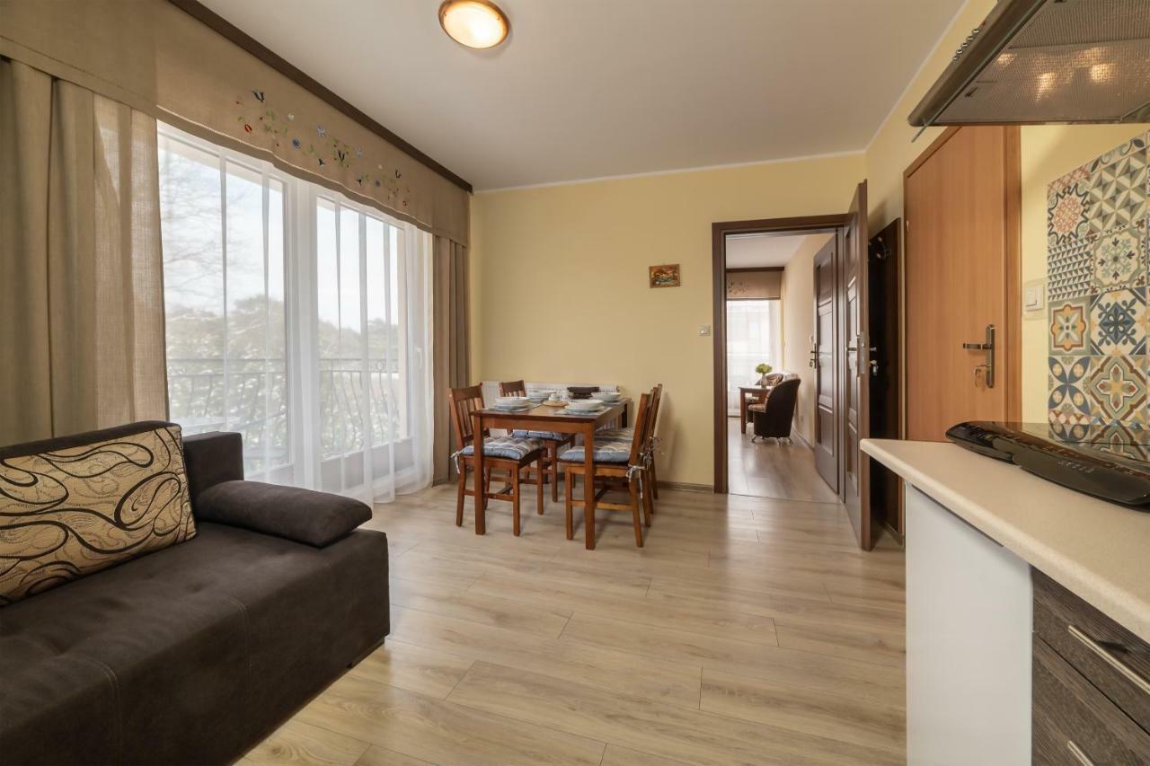 Apartamento Dom Jastrzebia Z Basenem I Jacuzzi Jastrzębia Góra Exterior foto